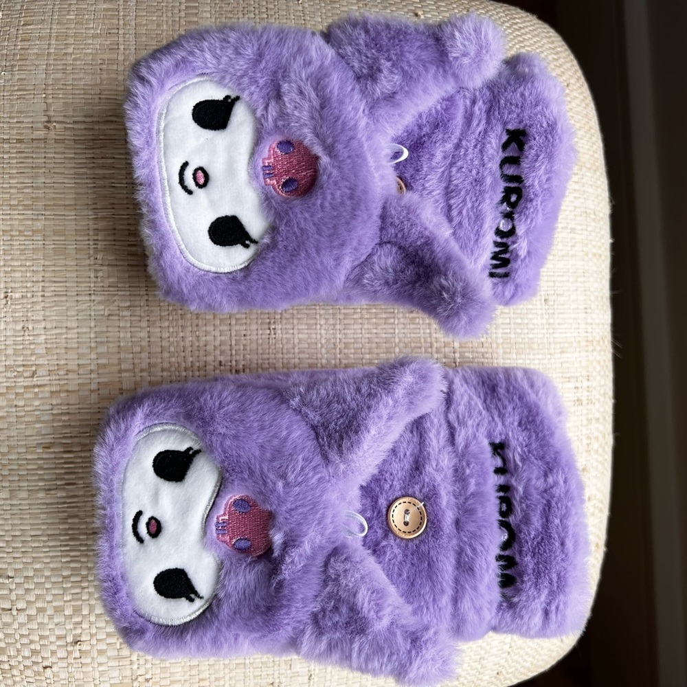 Hello Kitty Purple and White Mittens Cozy Accessories